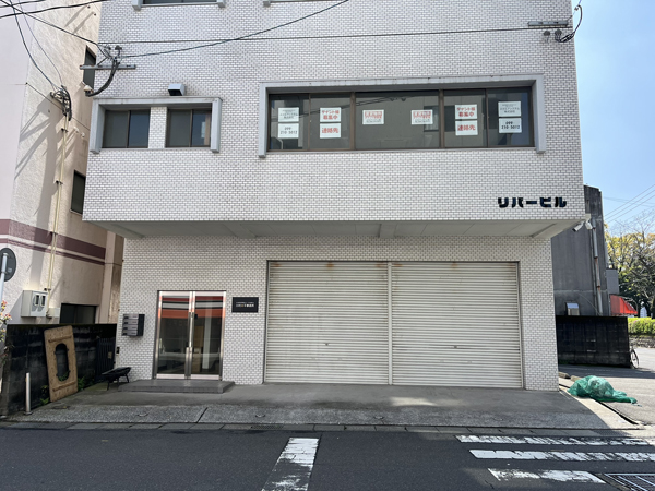 設置された建物全景